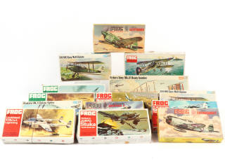 Lot 33 - FROG (GB) (14)