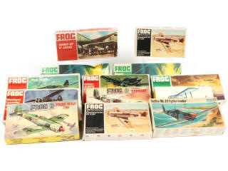 Lot 32 - FROG (GB) (13)