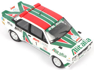 Lot 145 - DIVERS (18)