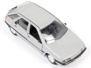 Lot 126 - DIVERS (16)