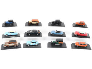 Lot 98 - DIVERS (12)