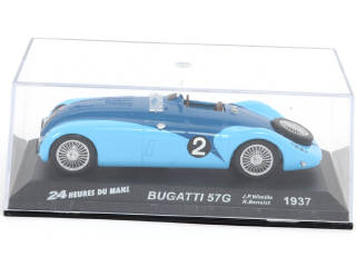 Lot 107 - DIVERS (12)