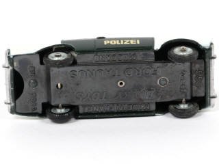 Lot 217 - DINKY TOYS (FRANCE) (1)