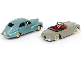 Lot 263 - DINKY TOYS (FRANCE) (2)