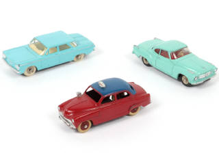 Lot 283 - DINKY TOYS (FRANCE) (3)