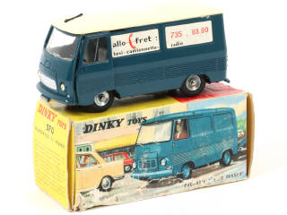 Lot 247 - DINKY TOYS (FRANCE) (1)