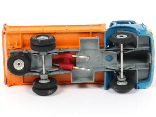 Lot 256 - DINKY TOYS (FRANCE) (1)