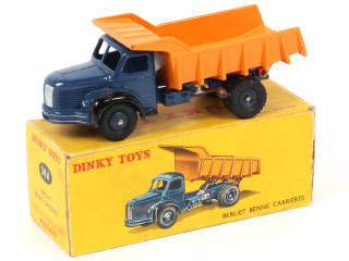 Lot 251 - DINKY TOYS (FRANCE) (1)