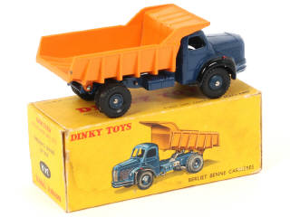 Lot 251 - DINKY TOYS (FRANCE) (1)