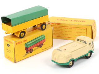 Lot 274 - DINKY TOYS (FRANCE) (2)