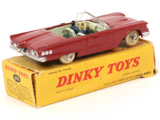 Lot 242 - DINKY TOYS (FRANCE) (1)