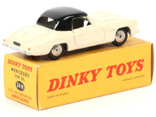 Lot 226 - DINKY TOYS (FRANCE) (1)