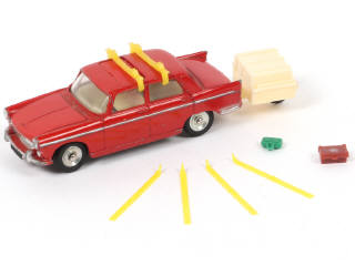 Lot 196 - DINKY TOYS (FRANCE) (1)