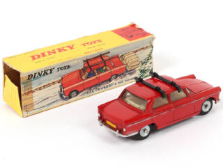 Lot 309 - DINKY TOYS (FRANCE) (1)