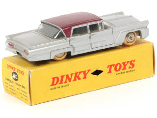 Lot 302 - DINKY TOYS (FRANCE) (1)