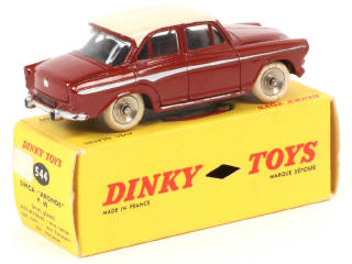 Lot 327 - DINKY TOYS (FRANCE) (1)