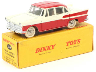 Lot 221 - DINKY TOYS (FRANCE) (1)