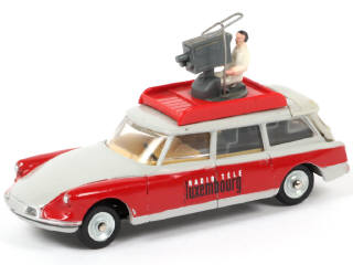 Lot 195 - DINKY TOYS (FRANCE) (1)