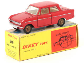 Lot 318 - DINKY TOYS (FRANCE) (1)