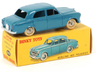 Lot 201 - DINKY TOYS (FRANCE) (1)