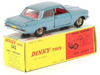 Lot 322 - DINKY TOYS (FRANCE) (1)