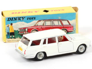 Lot 252 - DINKY TOYS (FRANCE) (1)