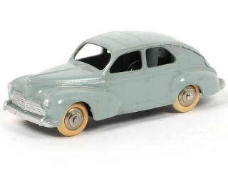 Lot 177 - DINKY TOYS (FRANCE) (1)