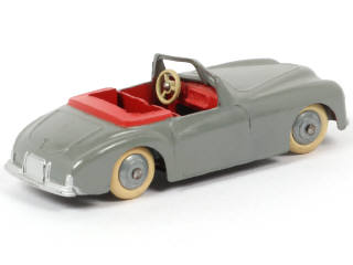 Lot 184 - DINKY TOYS (FRANCE) (1)