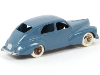 Lot 182 - DINKY TOYS (FRANCE) (1)