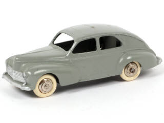 Lot 181 - DINKY TOYS (FRANCE) (1)