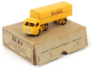 Lot 463 - DINKY TOYS (FRANCE) (2)