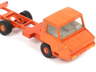 Lot 459 - DINKY TOYS (FRANCE) (1)