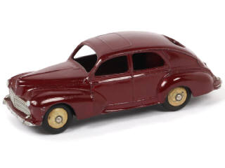 Lot 354 - DINKY TOYS (FRANCE) (1)