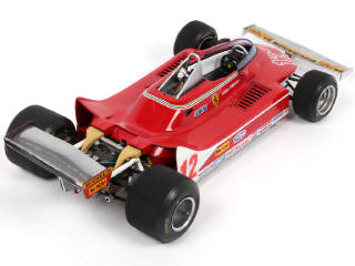 Lot 32 - EXOTO (USA) (1)