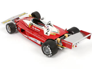 Lot 34 - EXOTO (USA) (1)