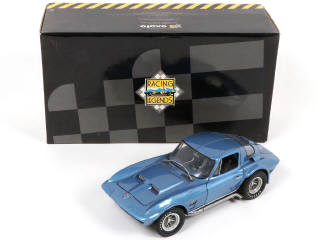 Lot 71 - EXOTO (USA) (1)