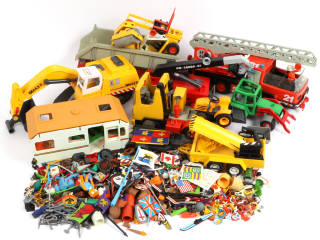 Lot 18 - PLAYMOBIL (ALLEMAGNE) (100)
