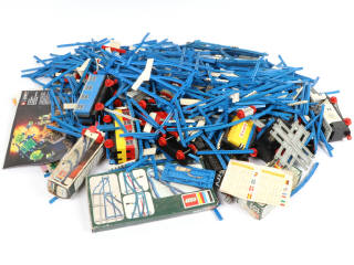 Lot 31 - LEGO (DANEMARK) (1)
