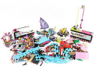 Lot 30 - LEGO (DANEMARK) (1)