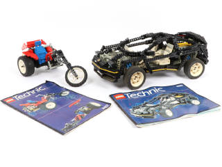 Lot 33 - LEGO (DANEMARK) (2)