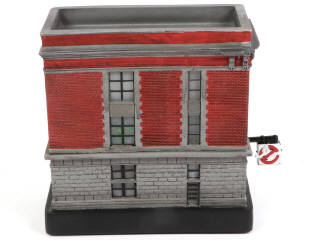 Lot 155 - DIAMOND SELECT TOYS (USA) (1)
