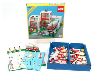 Lot 41 - LEGO (DANEMARK) (1)