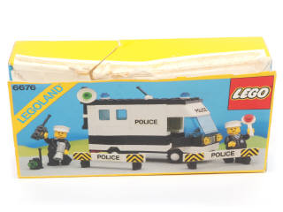 Lot 50 - LEGO (DANEMARK) (3)