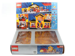 Lot 36 - LEGO (DANEMARK) (1)