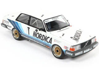 Lot 122 - AUTOART (ALLEMAGNE) (1)