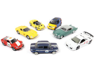 Lot 71 - DIVERS (7)