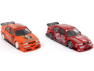 Lot 44 - UT MODELS (CHINE) (2)