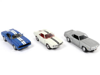 Lot 111 - ERTL (USA) (3)