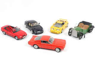 Lot 99 - DIVERS (5)