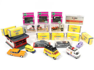 Lot 170 - DIVERS (21)